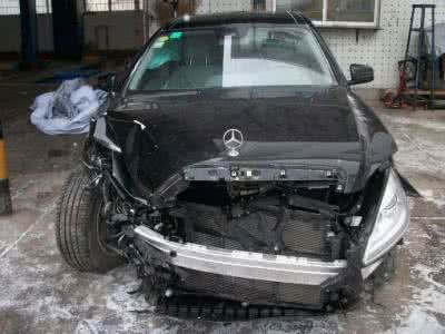 乘坐汽車 發(fā)生事故應(yīng)該怎么辦