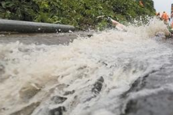 北京今晨暴雨霸榜全國前十！北京占六位